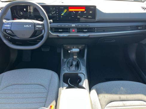 New 2025 Kia K4 EX image 9