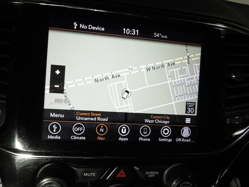 Used 2021 Jeep Grand Cherokee Limited w/ Luxury Group II image 25