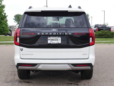 New 2026 Ford Expedition Max Platinum w/ Driver's Package AWD/4WD image 4