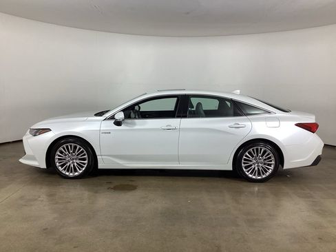 Used 2020 Toyota Avalon Limited w/ Advanced Safety Package FWD image 8