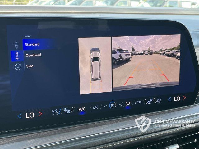 Used 2025 Chevrolet Tahoe Premier AWD/4WD image 38