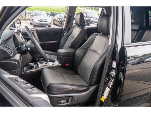 Used 2022 Toyota 4Runner SR5 Premium w/ Moonroof Package AWD/4WD image 12