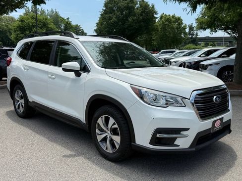 Used 2020 Subaru Ascent Premium w/ Convenience Package AWD/4WD image 4