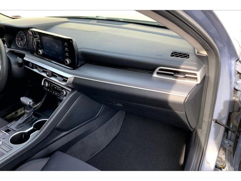 Used 2023 Kia K5 LXS image 13