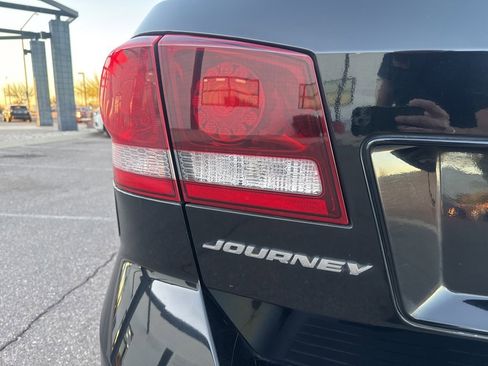 Used 2017 Dodge Journey Crossroad image 9