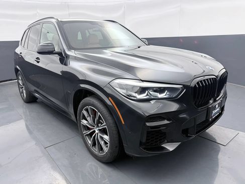 Used 2022 BMW X5 xDrive40i w/ M Sport Package AWD/4WD image 1