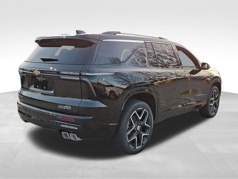 New 2026 Chevrolet Traverse High Country image 4