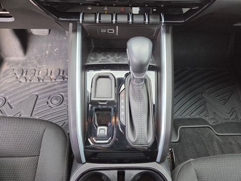Used 2025 Chevrolet Colorado LT w/ Advanced Trailering Package RWD image 24
