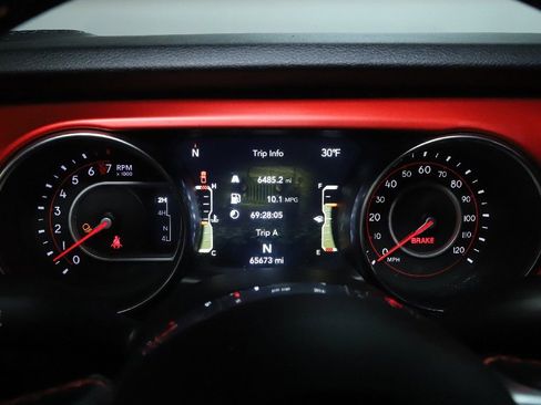 Used 2020 Jeep Gladiator Rubicon w/ Trailer Tow Package image 25