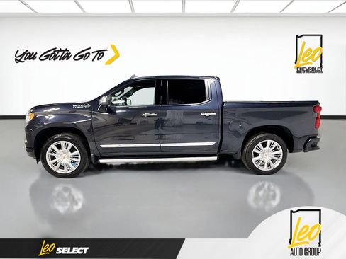 Used 2024 Chevrolet Silverado 1500 High Country w/ High Country Premium Package AWD/4WD image 8