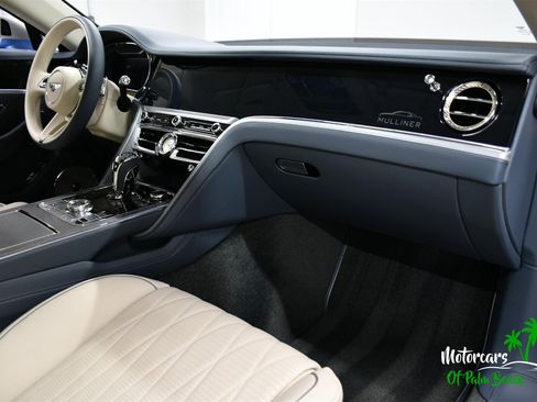 Used 2023 Bentley Flying Spur W12 image 59