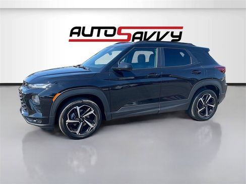 Used 2021 Chevrolet TrailBlazer RS w/ Sun and Liftgate Package image 3