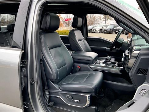 Used 2022 Ford F150 Lariat w/ Equipment Group 502A High image 8