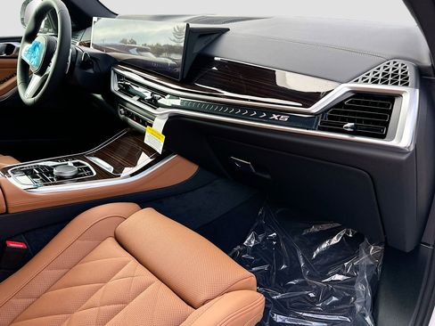 New 2026 BMW X5 sDrive40i w/ M Sport Package image 24
