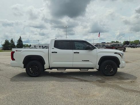 Used 2023 Toyota Tundra SR5 AWD/4WD image 4