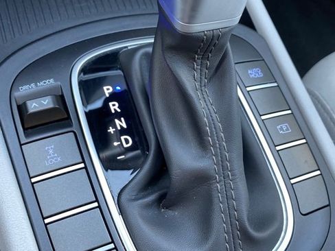 Used 2024 Hyundai Kona SEL image 29