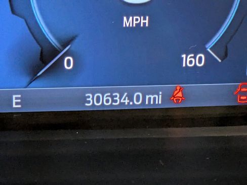 Used 2023 Ford Expedition Limited image 16