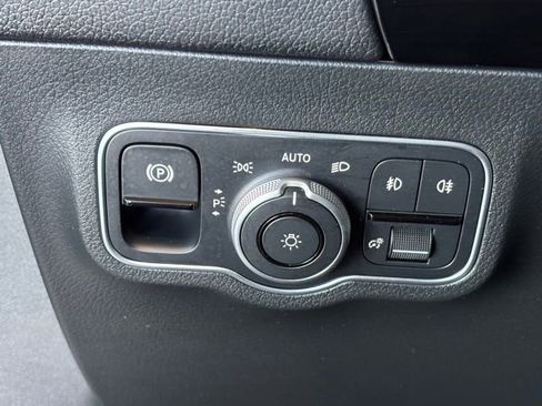 Certified 2025 Mercedes-Benz GLA 250 image 17