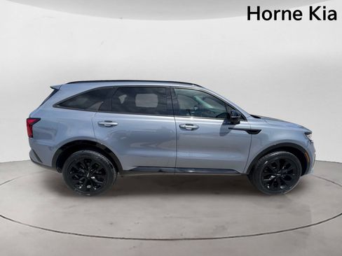 Certified 2023 Kia Sorento SX AWD/4WD image 3