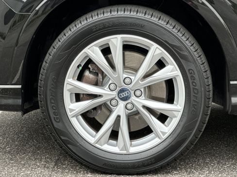 Used 2024 Audi Q3 2.0T Premium image 25