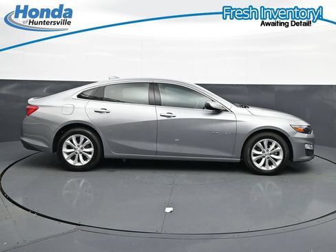 Used 2025 Chevrolet Malibu LT FWD image 11