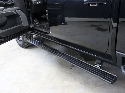 Used 2025 GMC Sierra 2500 AT4X AWD/4WD image 41