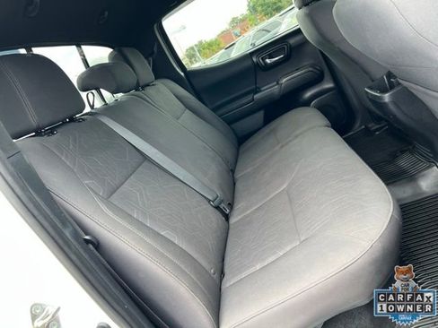 Used 2019 Toyota Tacoma TRD Sport image 40