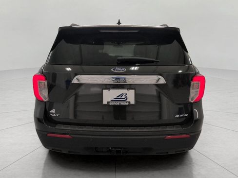 Used 2023 Ford Explorer XLT w/ Class IV Trailer Tow Package AWD/4WD image 53
