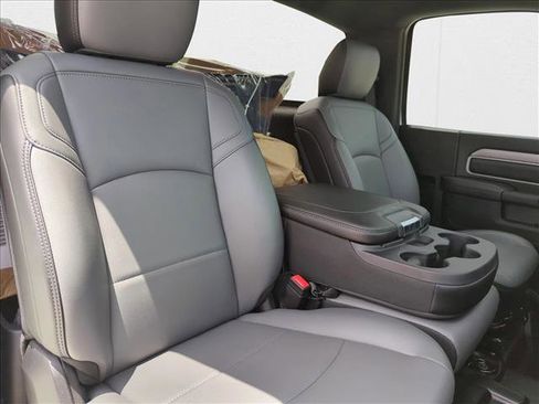 New 2024 RAM 5500 Tradesman image 15