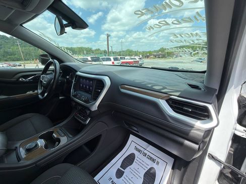 Used 2020 GMC Acadia SLE AWD/4WD image 30