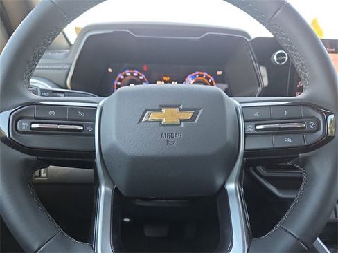 New 2025 Chevrolet Colorado LT image 24