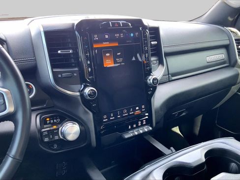 Used 2023 RAM 1500 Laramie AWD/4WD image 7