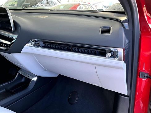 Used 2025 Cadillac Lyriq Sport image 18