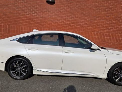 Used 2021 Honda Accord EX-L image 2