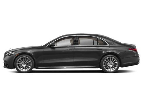 Used 2022 Mercedes-Benz S 580 4MATIC Sedan w/ AMG Line Package image 3