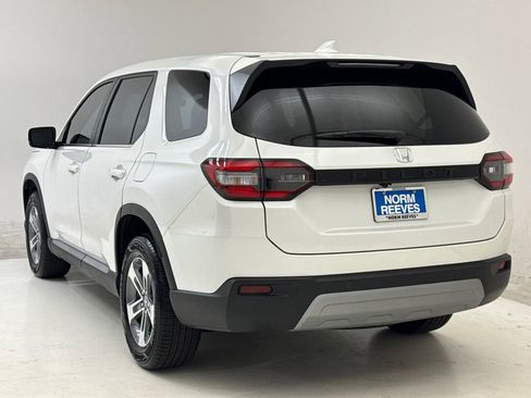 Certified 2025 Honda Pilot EX-L image 7