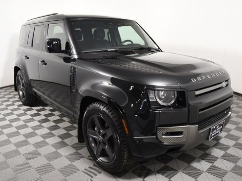 Used 2023 Land Rover Defender 110 X-Dynamic SE AWD/4WD image 9