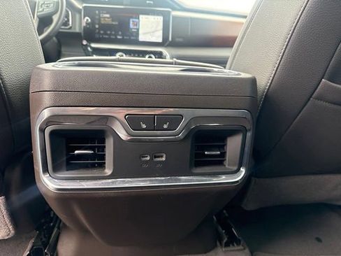 Used 2026 GMC Sierra 1500 Denali w/ LPO, Black Badging Package AWD/4WD image 11