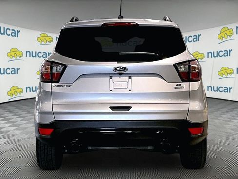 Used 2018 Ford Escape SE w/ SE Sport Appearance Package AWD/4WD image 5
