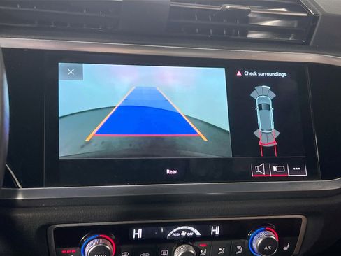 Used 2020 Audi Q3 2.0T Premium Plus w/ Premium Plus Package image 14