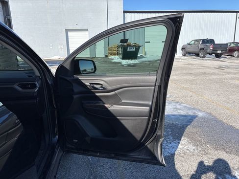 Used 2020 GMC Acadia Denali w/ Trailering Package image 18