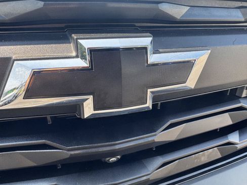 Certified 2024 Chevrolet Colorado Trail Boss w/ Technology Package AWD/4WD image 10