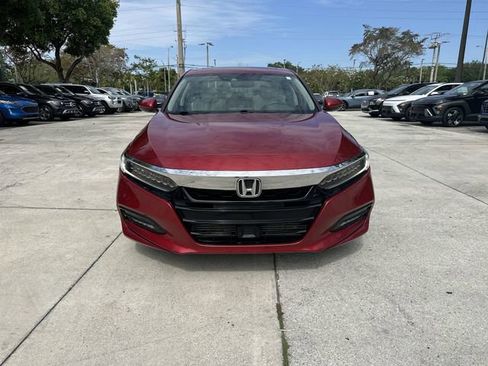 Used 2018 Honda Accord Touring image 16