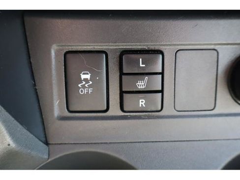 Used 2010 Toyota RAV4 Limited image 13