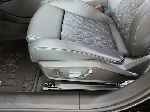 New 2026 Audi A6 Prestige image 9