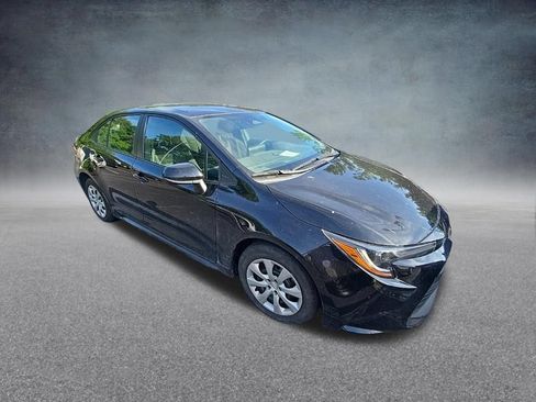 Used 2023 Toyota Corolla LE w/ Carpet Mat Package (TMS) FWD image 2