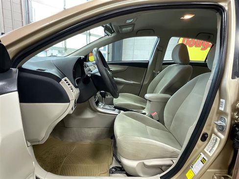 Used 2012 Toyota Corolla LE image 10