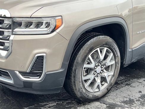 Certified 2023 GMC Acadia SLE w/ Driver Convenience Package image 8