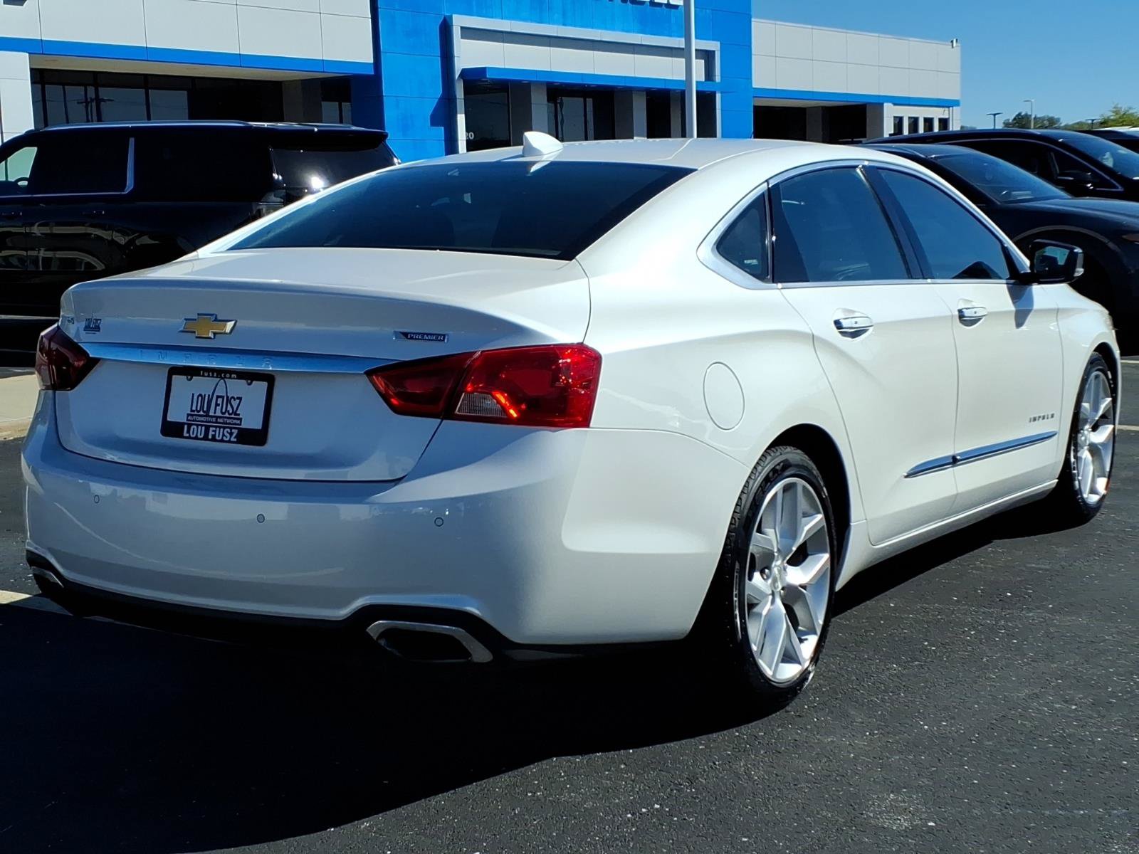 Used 2017 Chevrolet Impala Premier w/ Enhanced Convenience Package FWD image 27