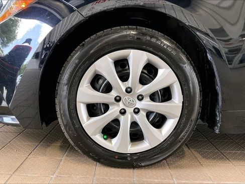 Used 2024 Toyota Corolla LE FWD image 31